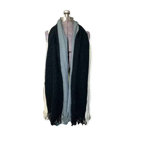 DONNI Color Block Fringe Knit Scarf One Size Multicolor Acrylic Lightweight Soft - Picture 1 of 7